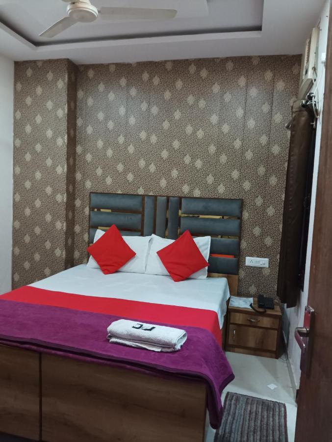 Hotel Grand Zirakpur Chandigarh Exterior photo