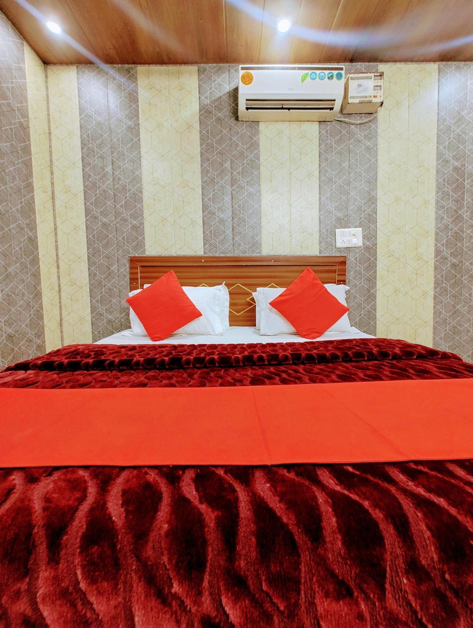 Hotel Grand Zirakpur Chandigarh Exterior photo